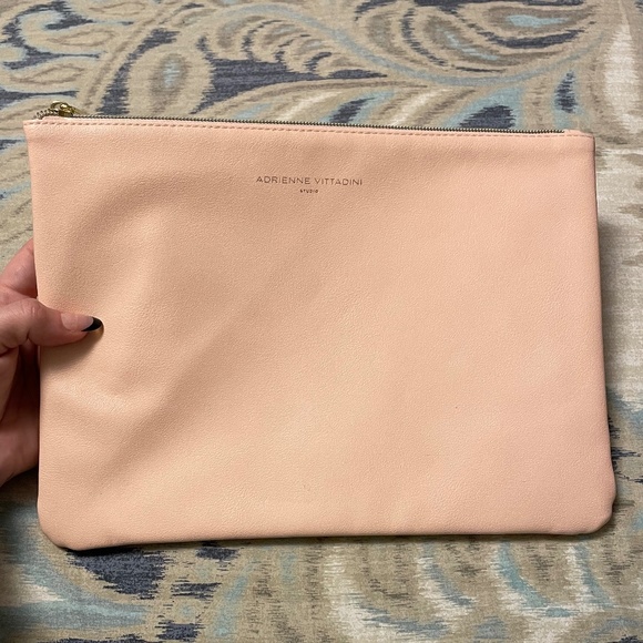 ๐HP!๐ Adrienne Vittadini Studio Tablet Case - Cosmetic Case - Peach - Picture 2 of 7